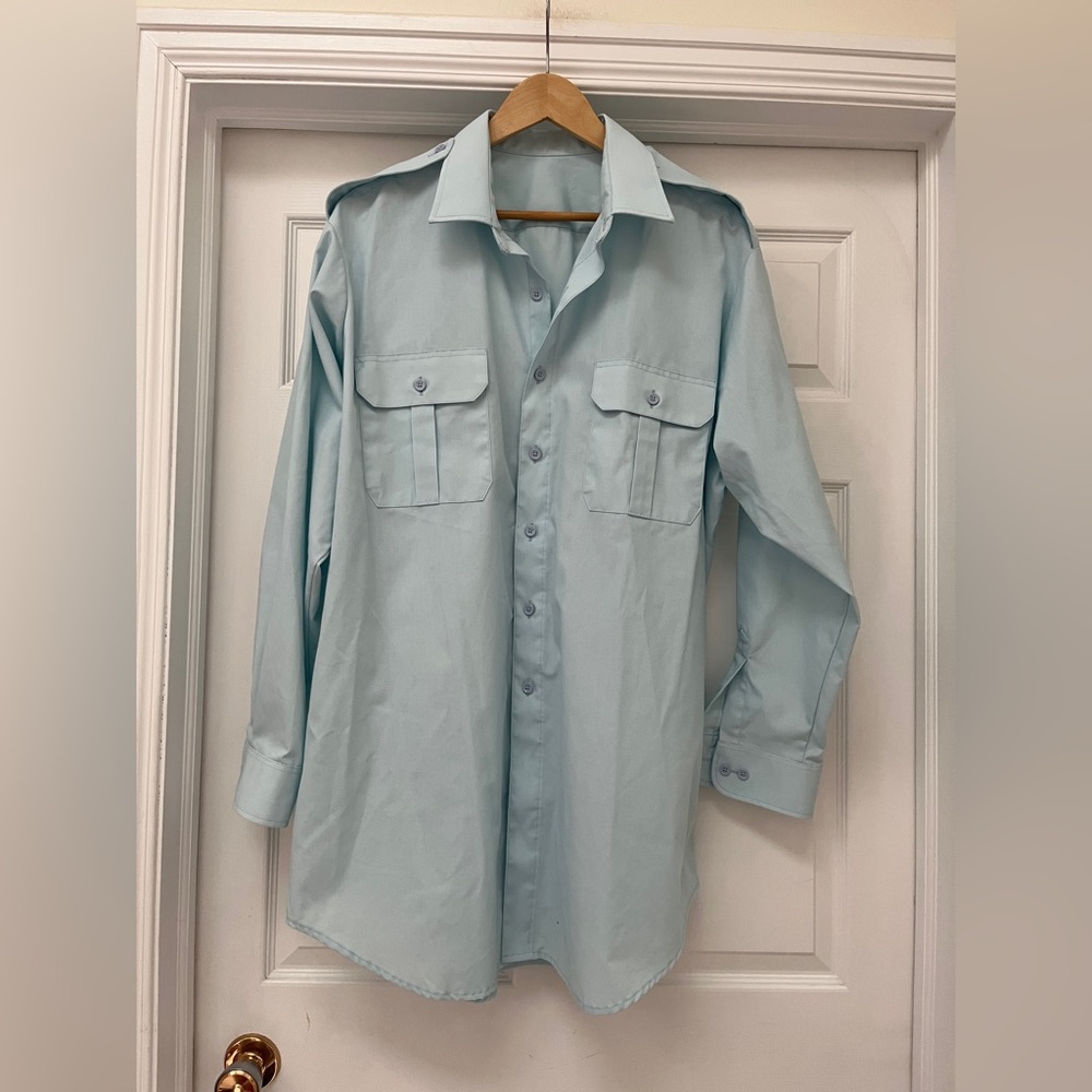 Logistik Light Blue Button-Up Shirt men’s 18.5 neck